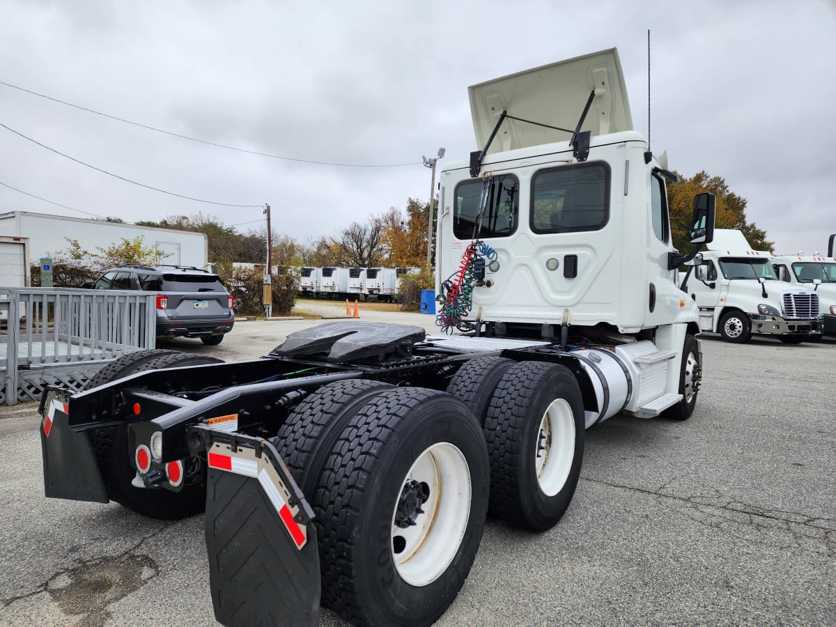 2017 Freightliner/Mercedes CASCADIA 125 673775