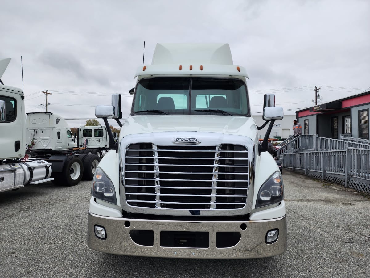 2017 Freightliner/Mercedes CASCADIA 125 673775