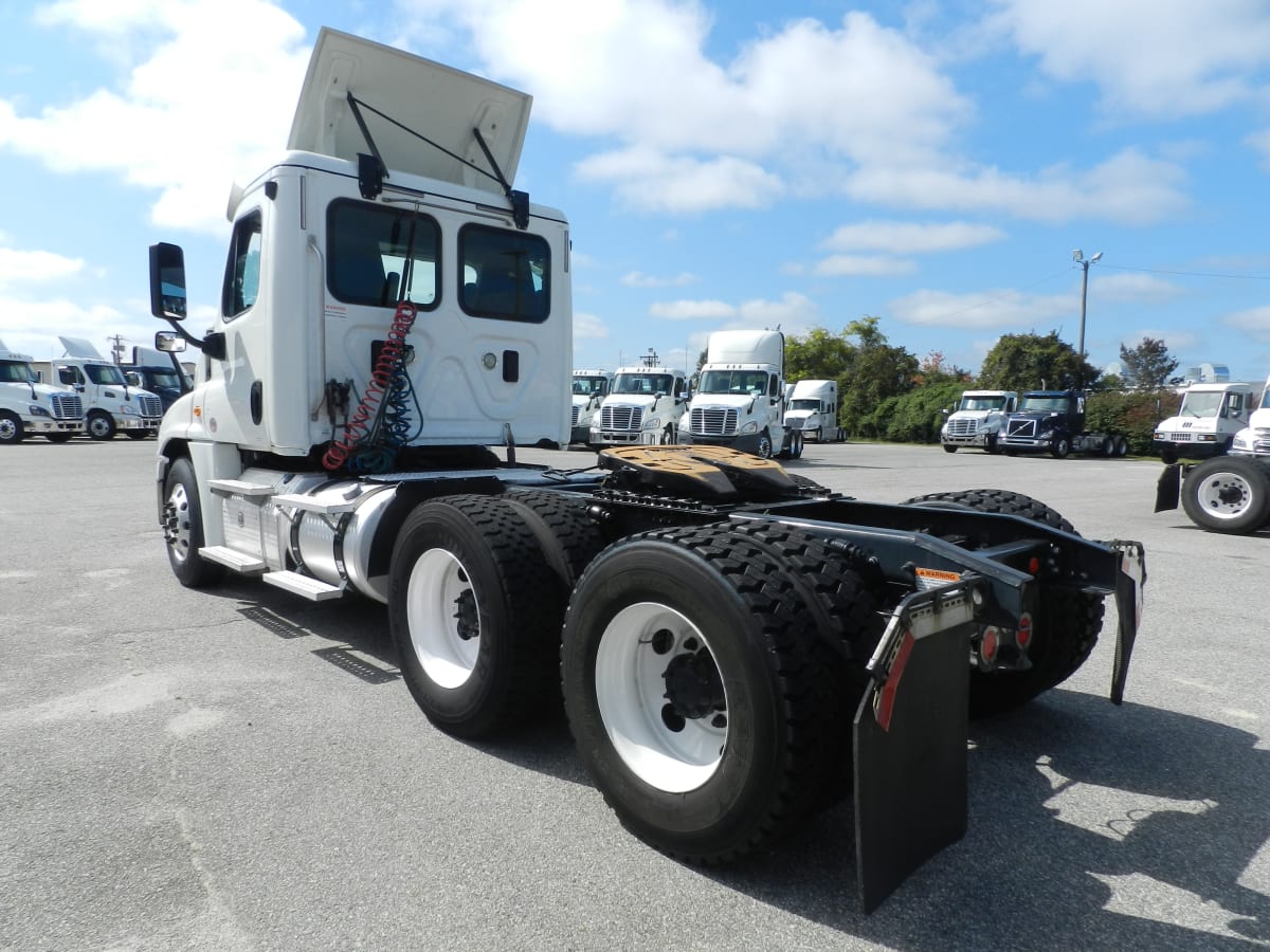 2017 Freightliner/Mercedes CASCADIA 125 673777