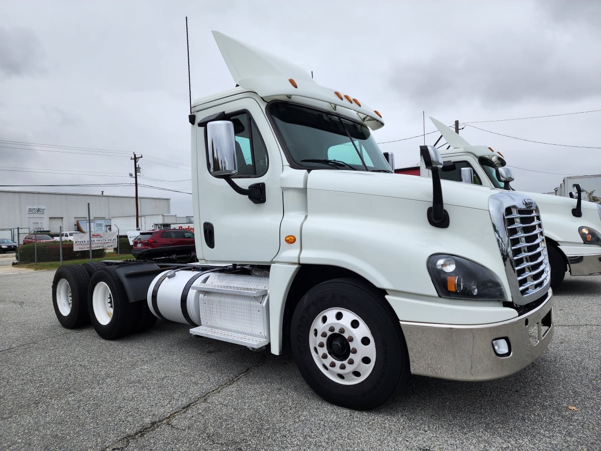 2017 Freightliner/Mercedes CASCADIA 125 673780