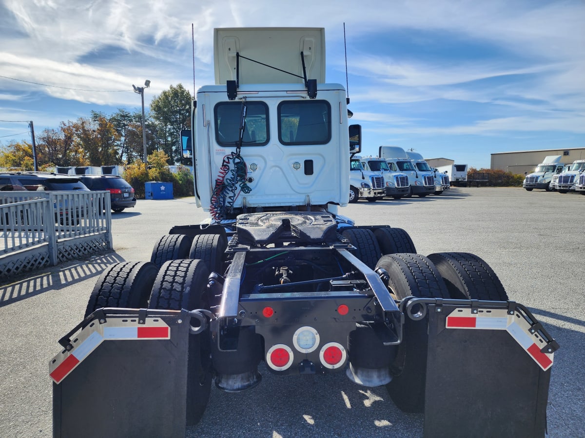 2017 Freightliner/Mercedes CASCADIA 125 673781