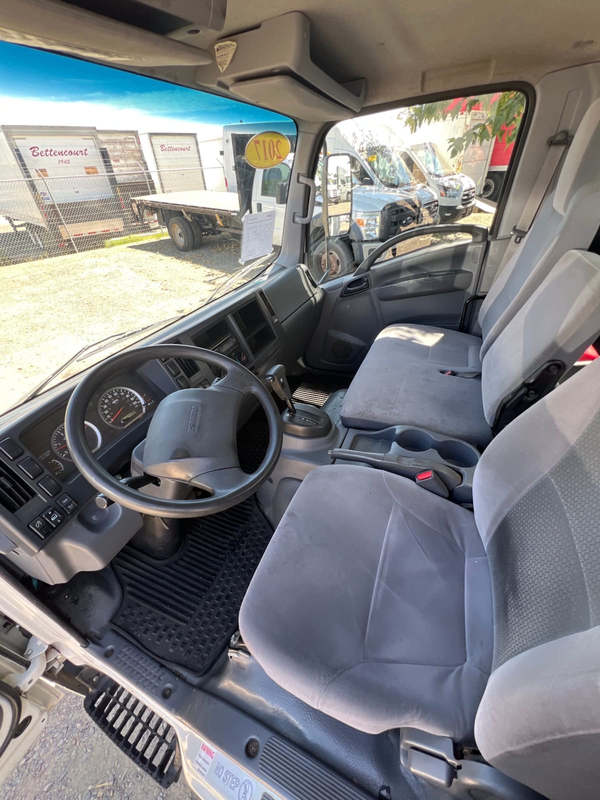 2017 Isuzu NPR 673866