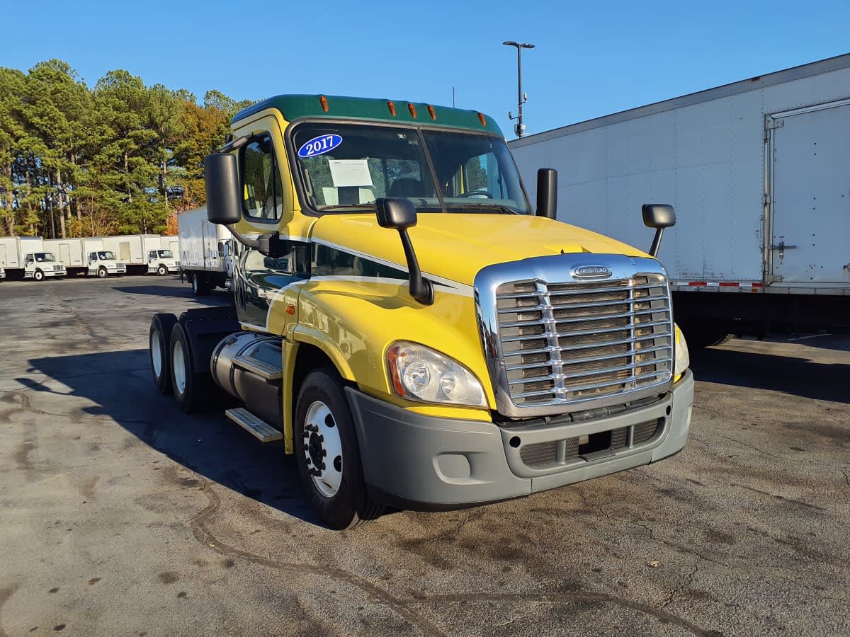 2017 Freightliner/Mercedes CASCADIA 125 673896 2017 Freightliner/Mercedes CASCADIA 125 673896