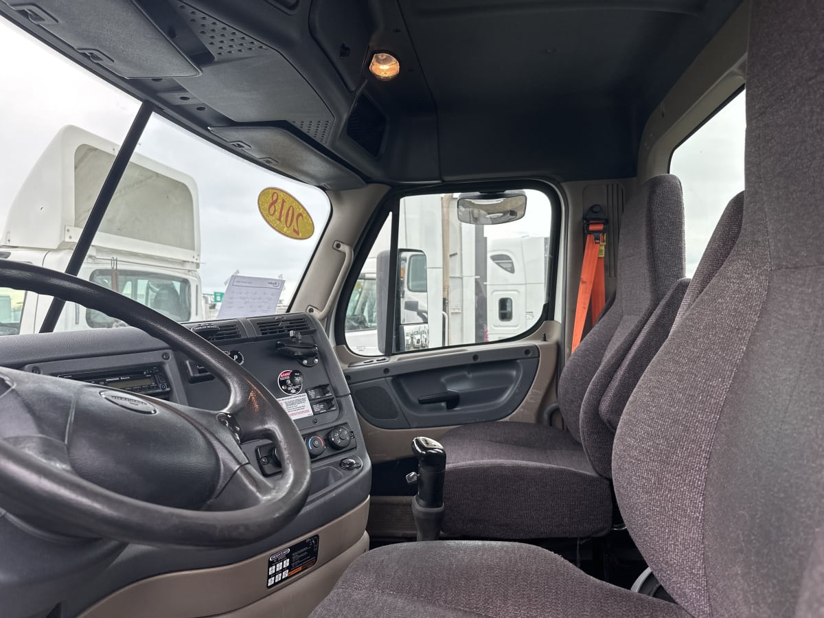 2017 Freightliner/Mercedes CASCADIA 125 673921