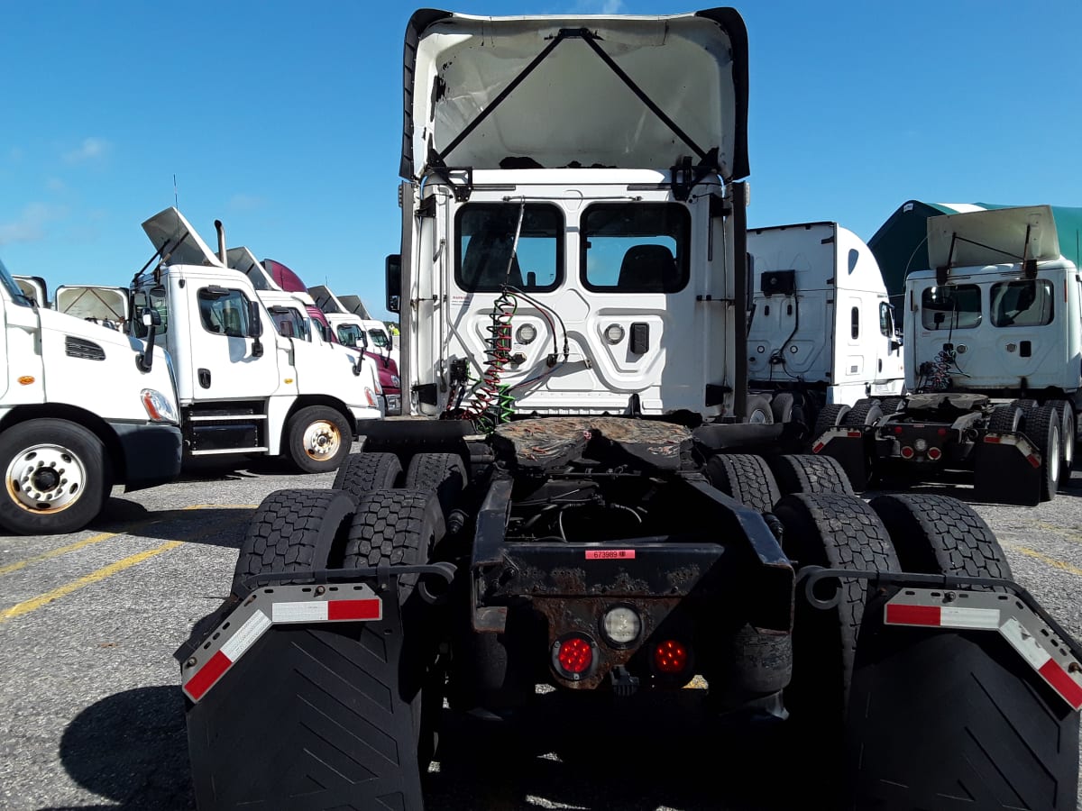 2017 Freightliner/Mercedes CASCADIA 125 673989