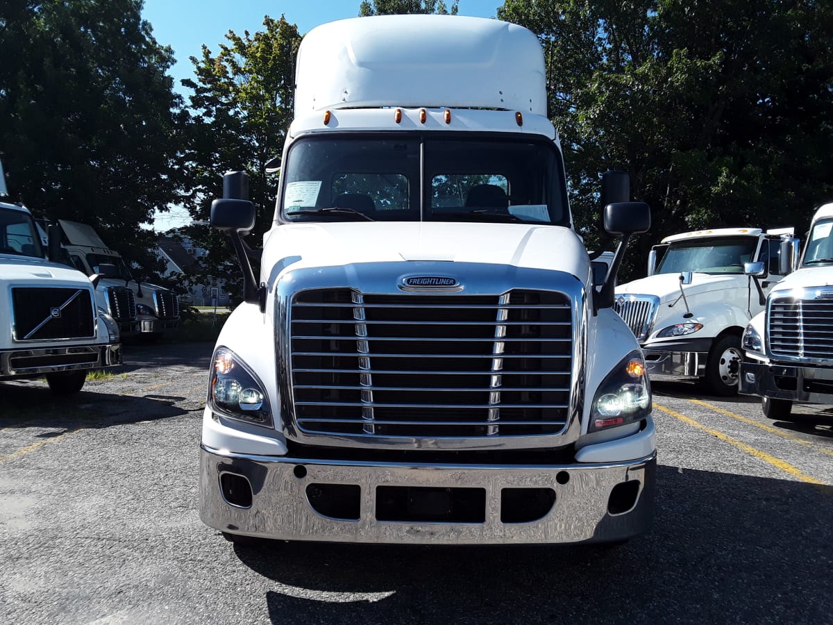 2017 Freightliner/Mercedes CASCADIA 125 673989