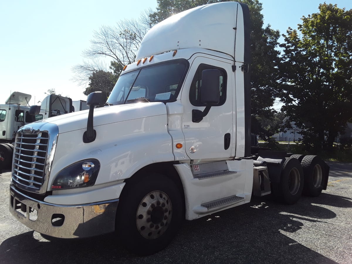 2017 Freightliner/Mercedes CASCADIA 125 673989