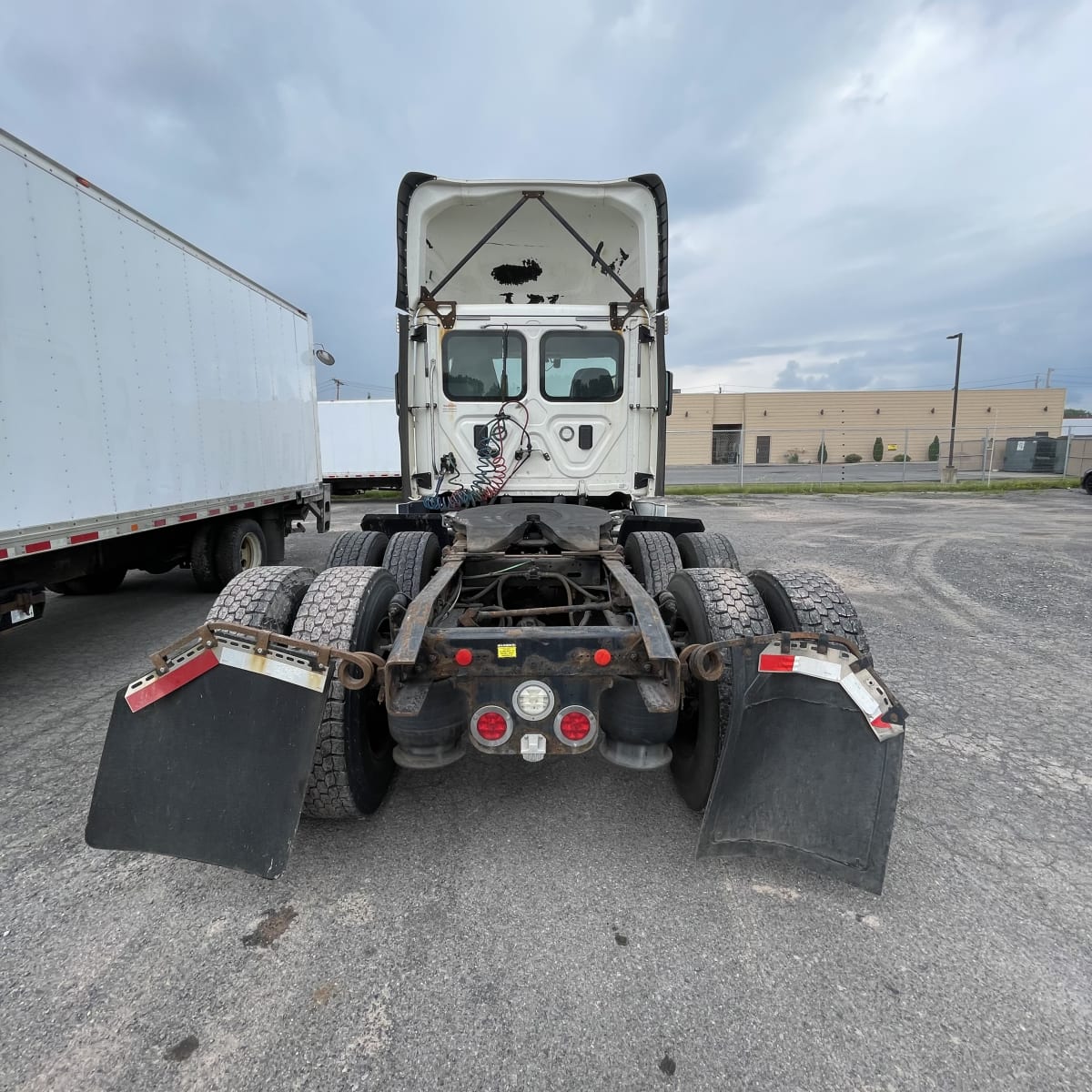 2017 Freightliner/Mercedes CASCADIA 125 673998