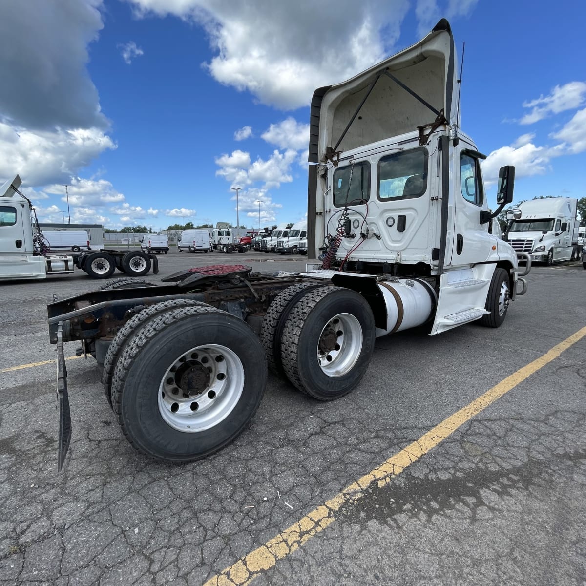 2017 Freightliner/Mercedes CASCADIA 125 673999