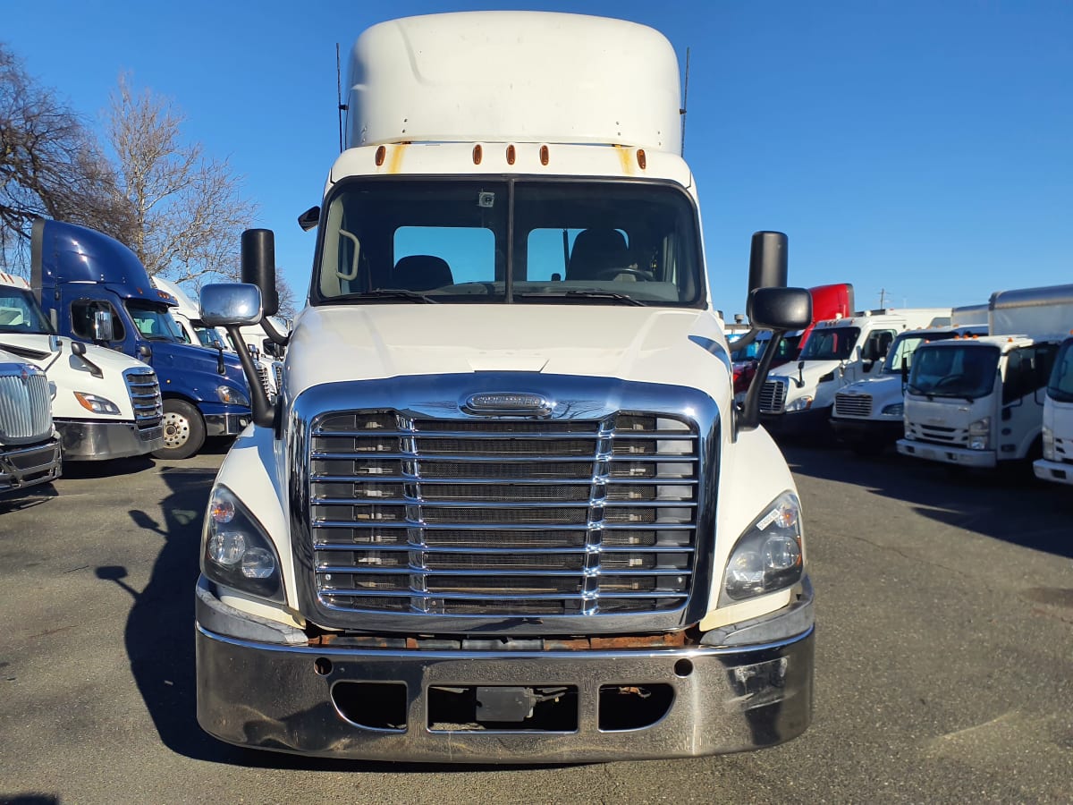 2017 Freightliner/Mercedes CASCADIA 125 674002