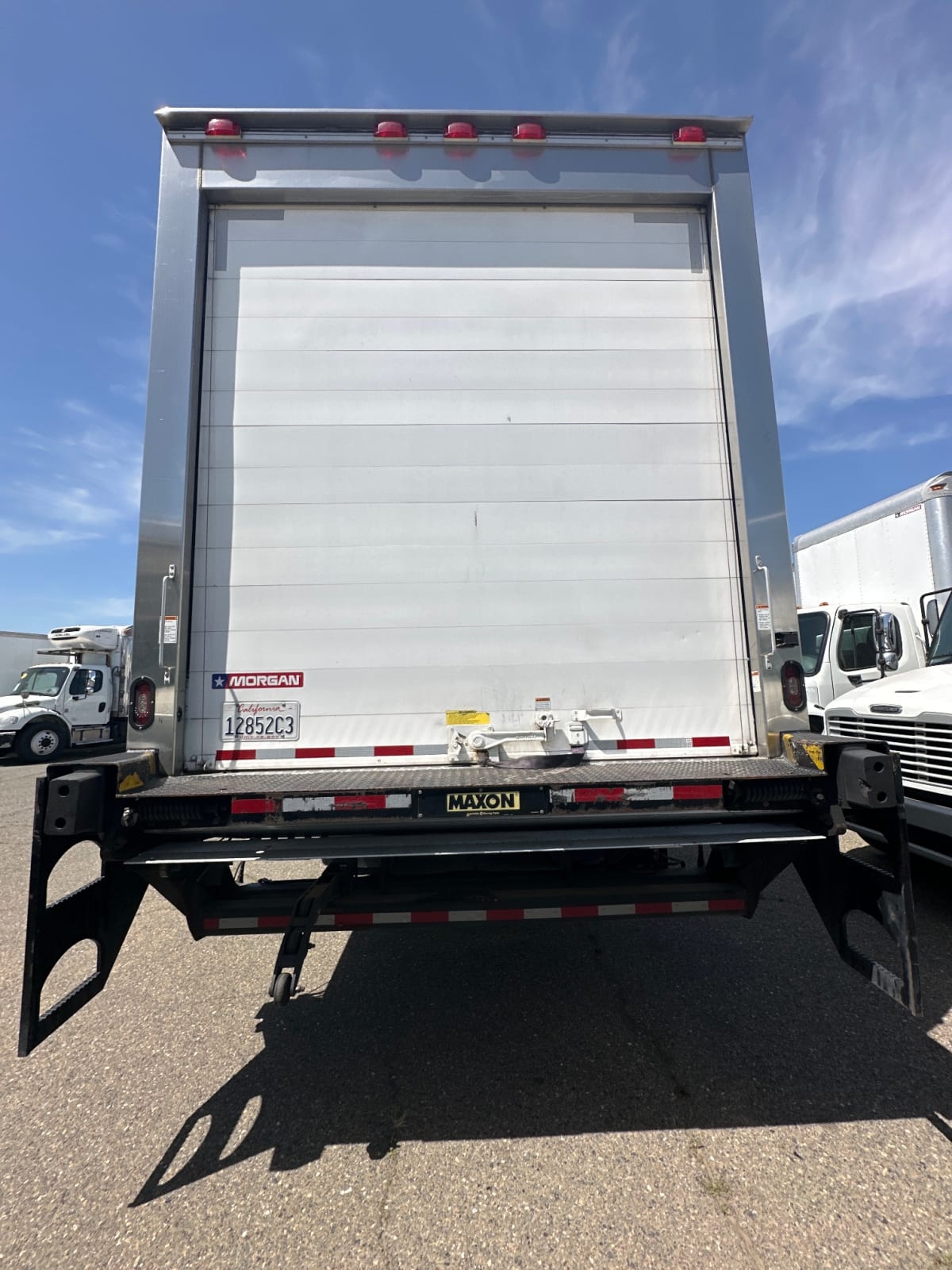 2017 Freightliner/Mercedes M2 106 674018