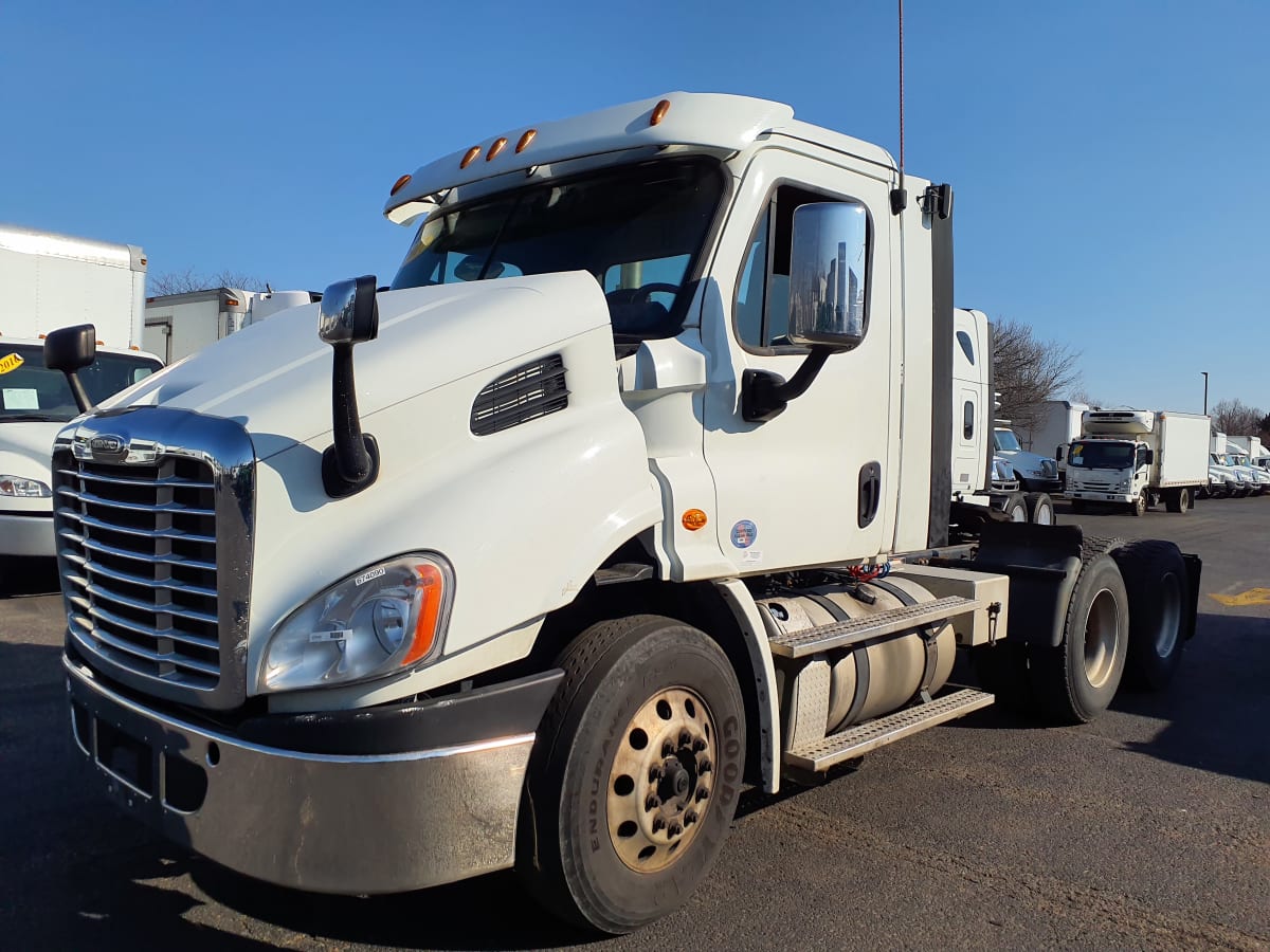 2017 Freightliner/Mercedes CASCADIA 113 674090