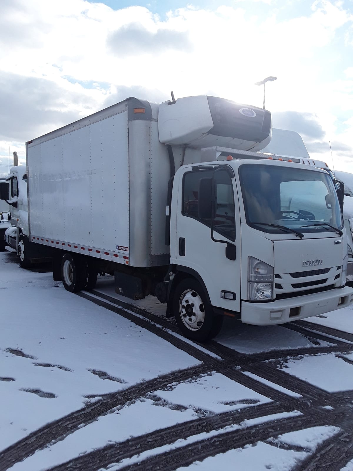 2017 Isuzu NPR 674226