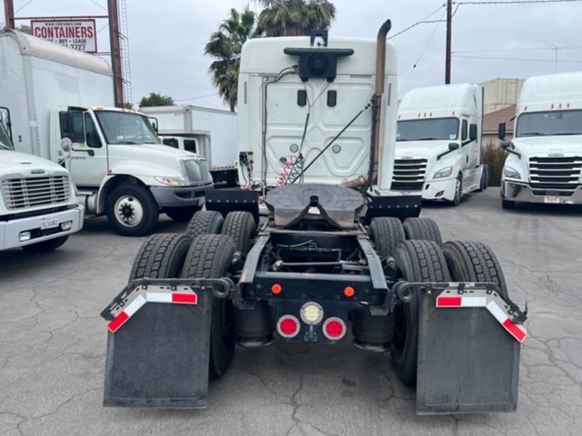 2017 Freightliner/Mercedes CASCADIA 125 674281