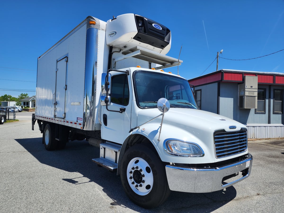 2017 Freightliner/Mercedes M2 106 674348