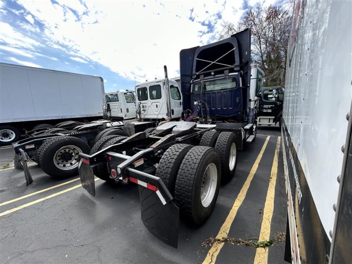 2017 Freightliner/Mercedes M2 112 674377