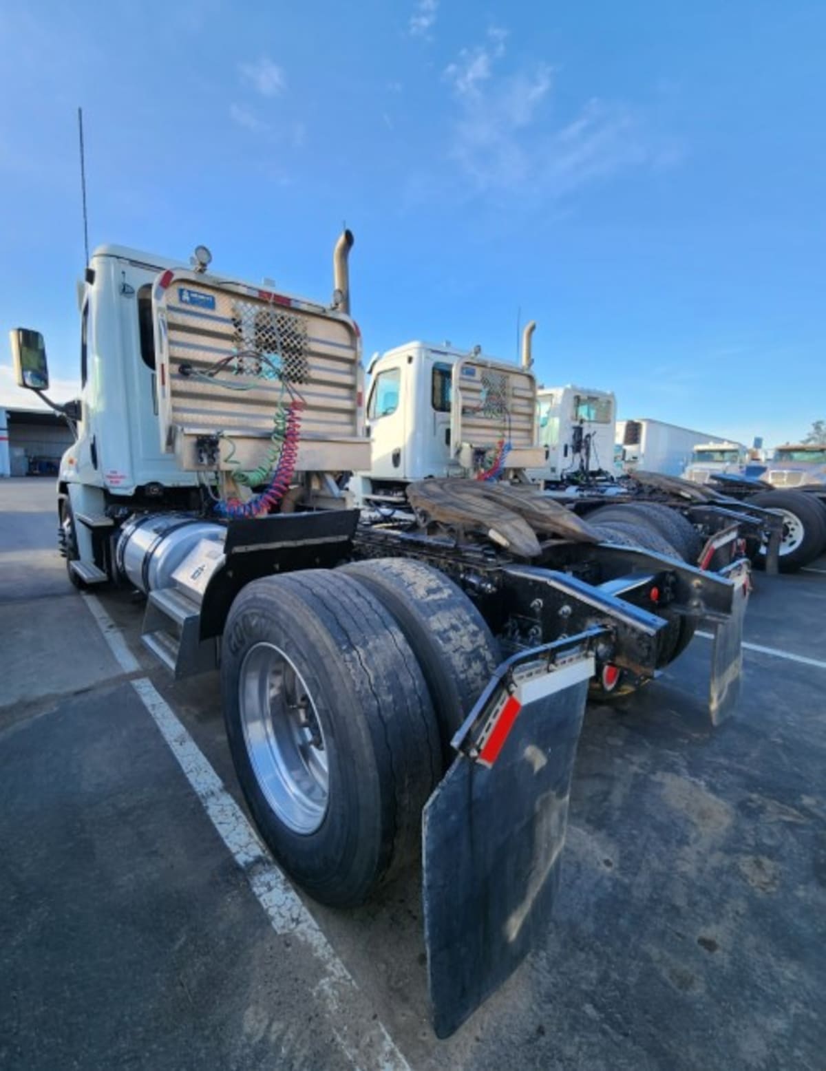 2017 Freightliner/Mercedes CASCADIA 125 674388