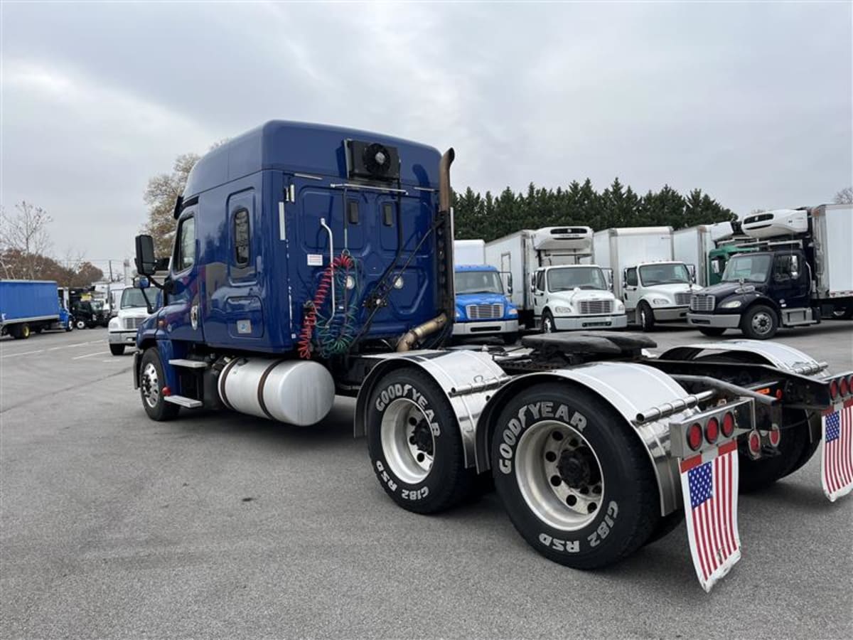 2017 Freightliner/Mercedes CASCADIA 125 674403