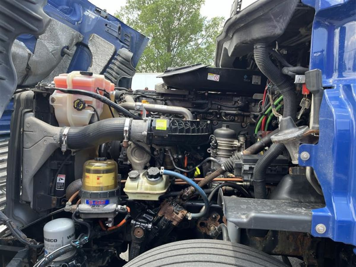 2017 Freightliner CASCADIA 125 674405