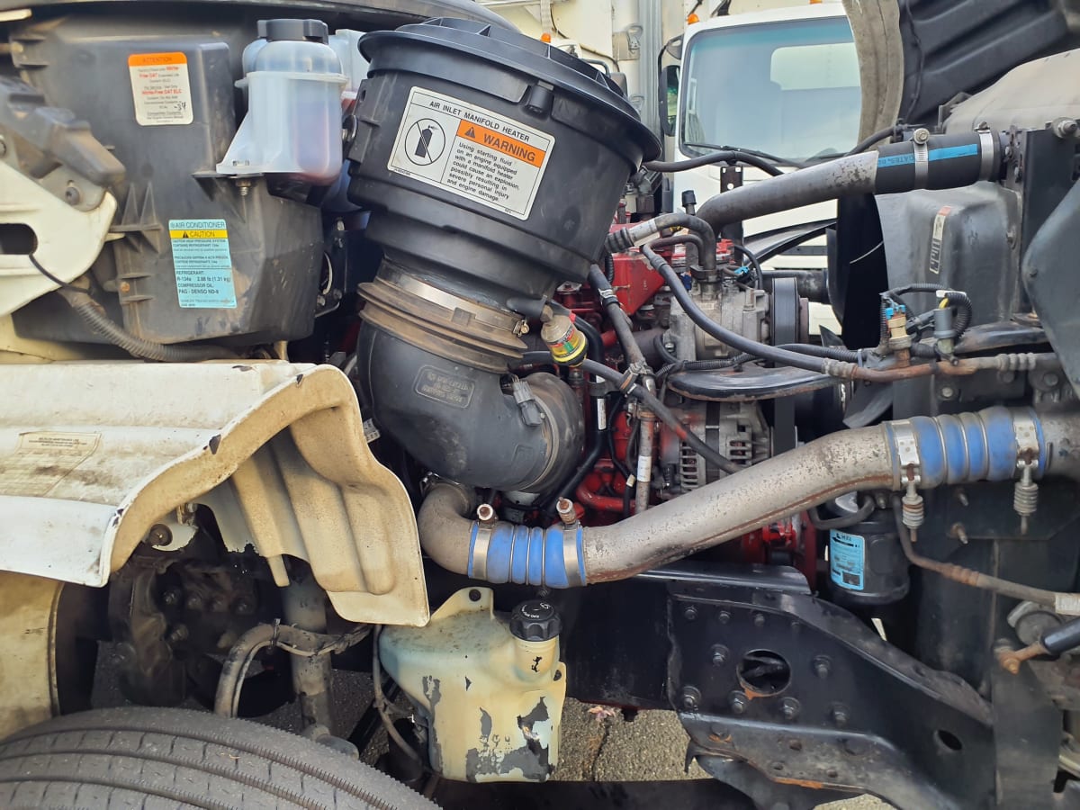 2017 Freightliner/Mercedes M2-112 674448