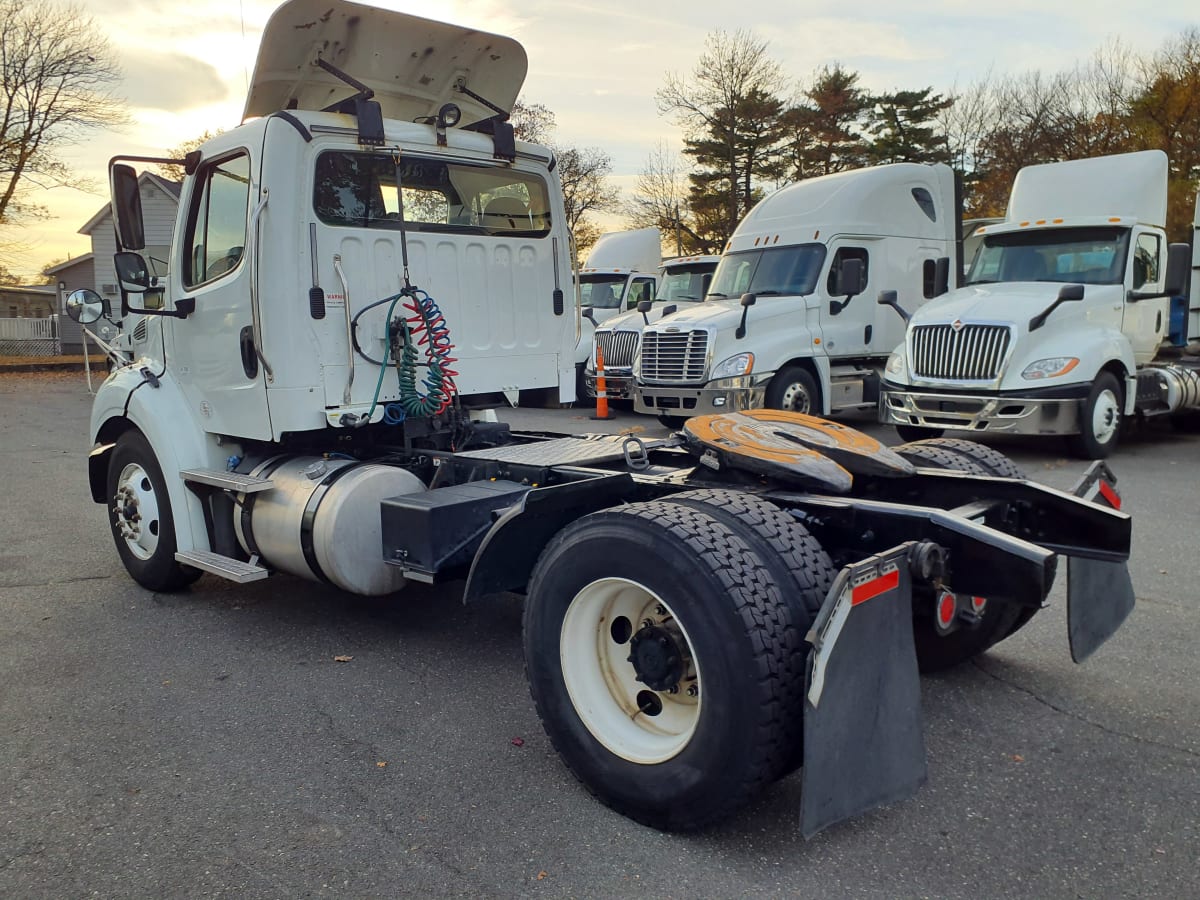 2017 Freightliner/Mercedes M2-112 674448