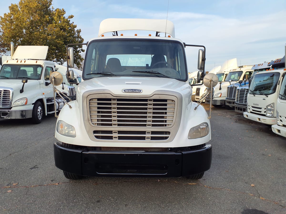 2017 Freightliner/Mercedes M2-112 674448