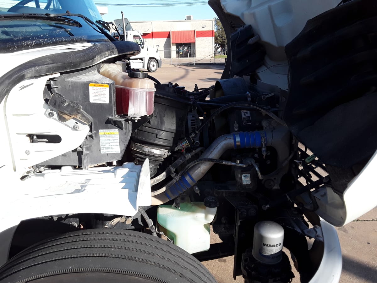 2017 Freightliner/Mercedes M2 106 674473