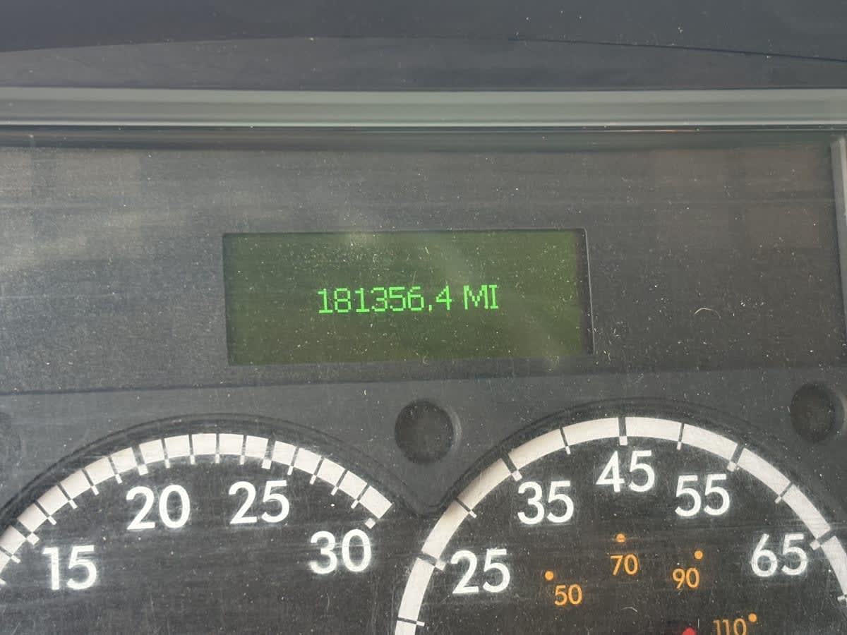 2017 Freightliner/Mercedes M2 106 674478
