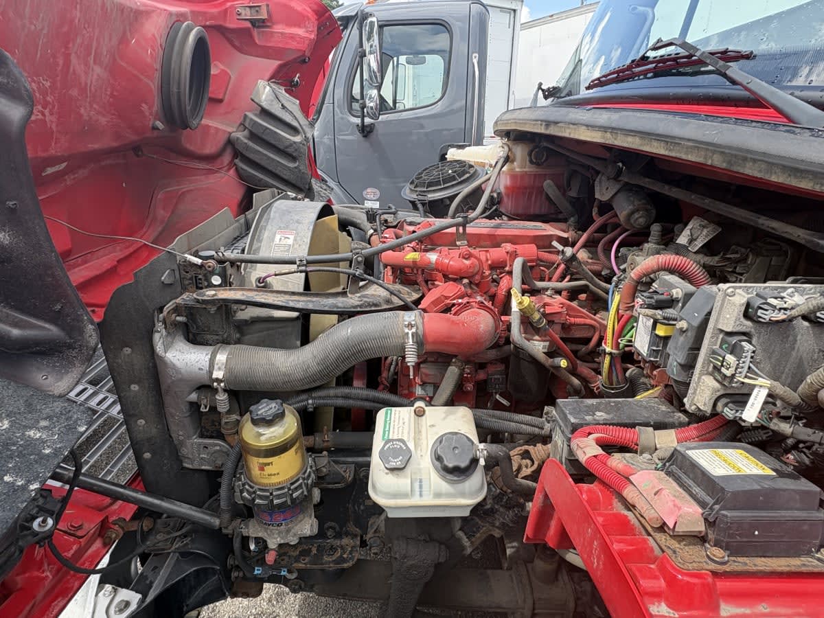 2017 Freightliner/Mercedes M2 106 674479
