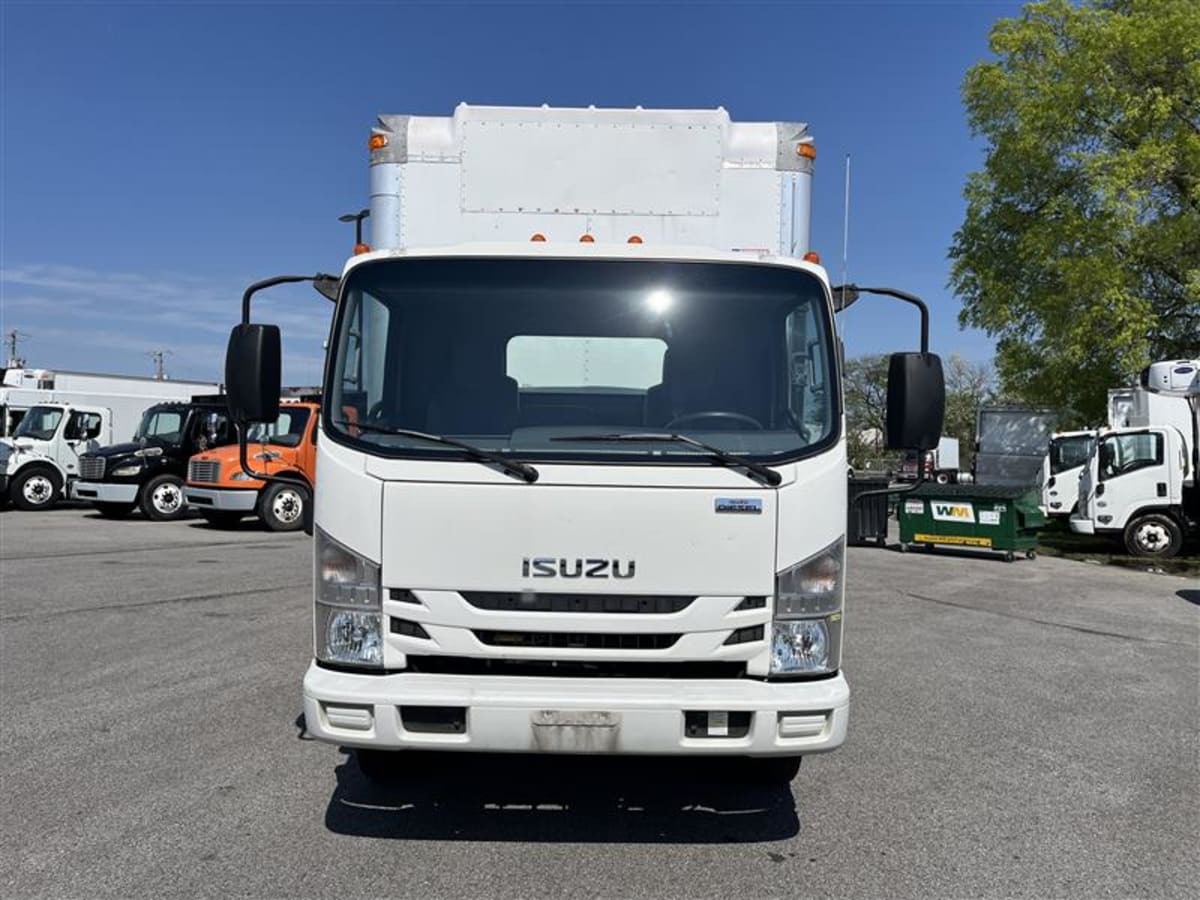 2017 Isuzu NPR 674488