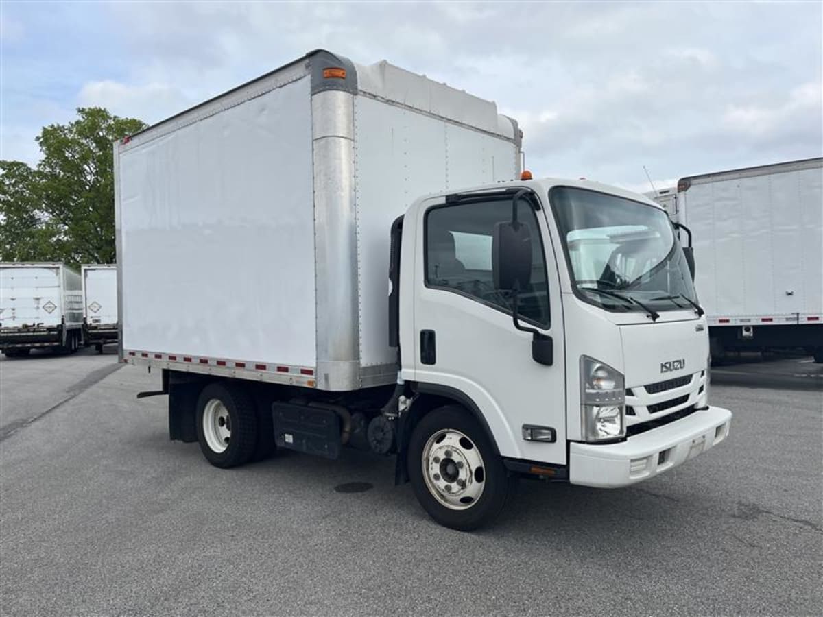2017 Isuzu NPR 674491