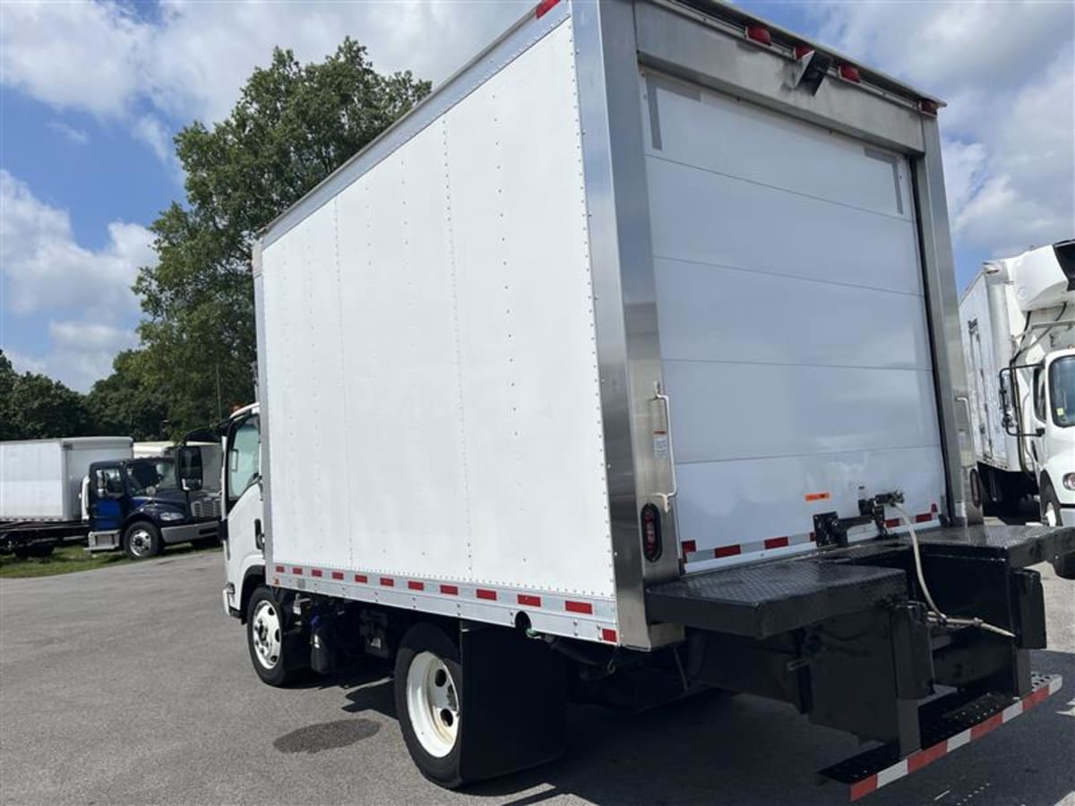 2017 Isuzu NPR 674493