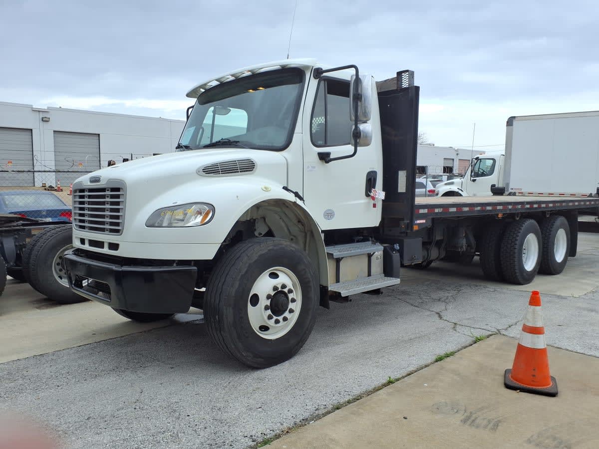 2017 Freightliner/Mercedes M2 106 674528