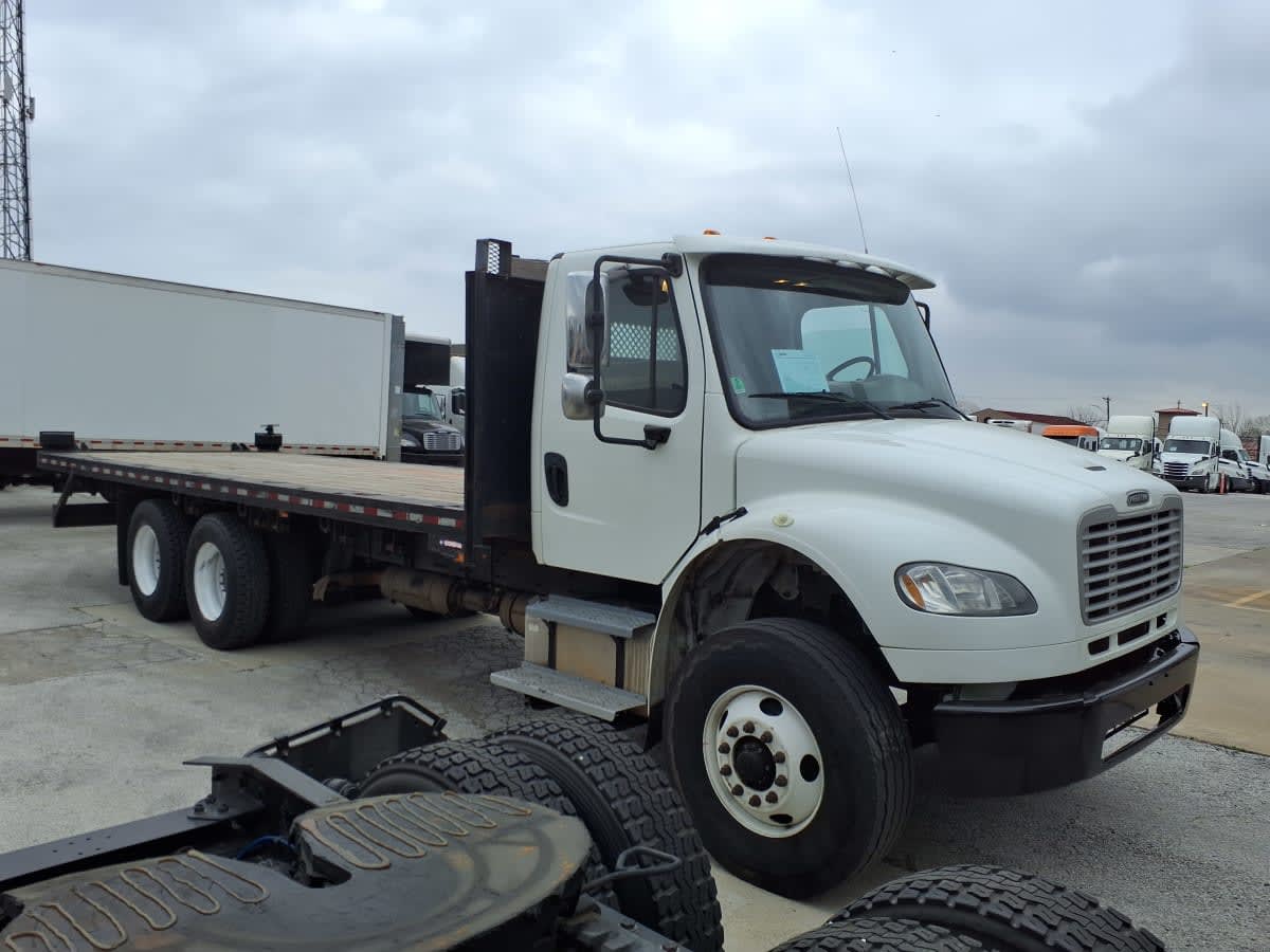 2017 Freightliner/Mercedes M2 106 674528