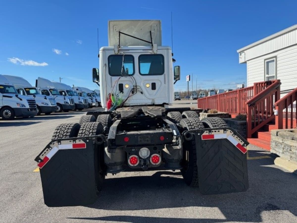 2017 Freightliner/Mercedes CASCADIA 125 674550