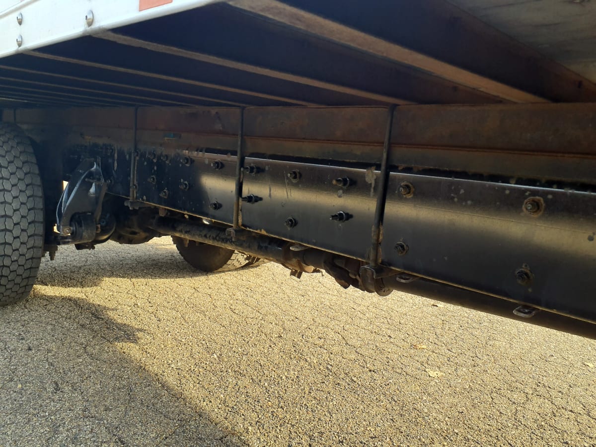 2017 Freightliner/Mercedes M2 106 674596