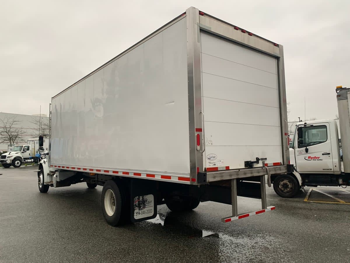 2017 Freightliner/Mercedes M2 106 674617