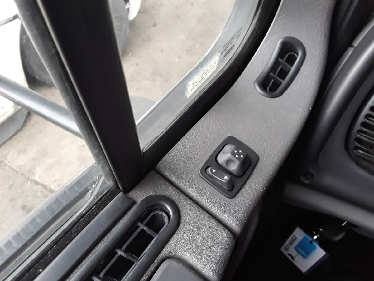 2017 Freightliner/Mercedes M2 106 674662