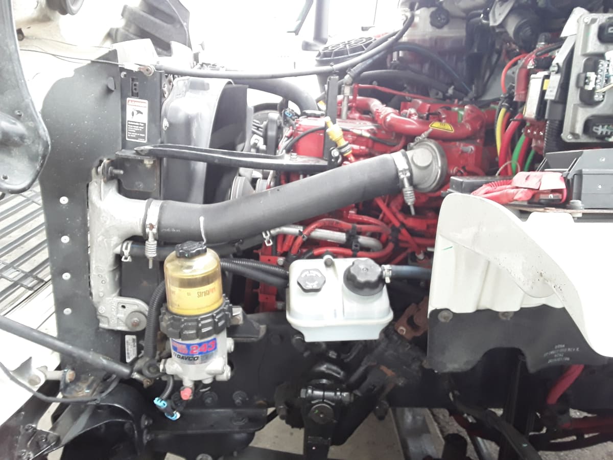 2017 Freightliner/Mercedes M2 106 674662