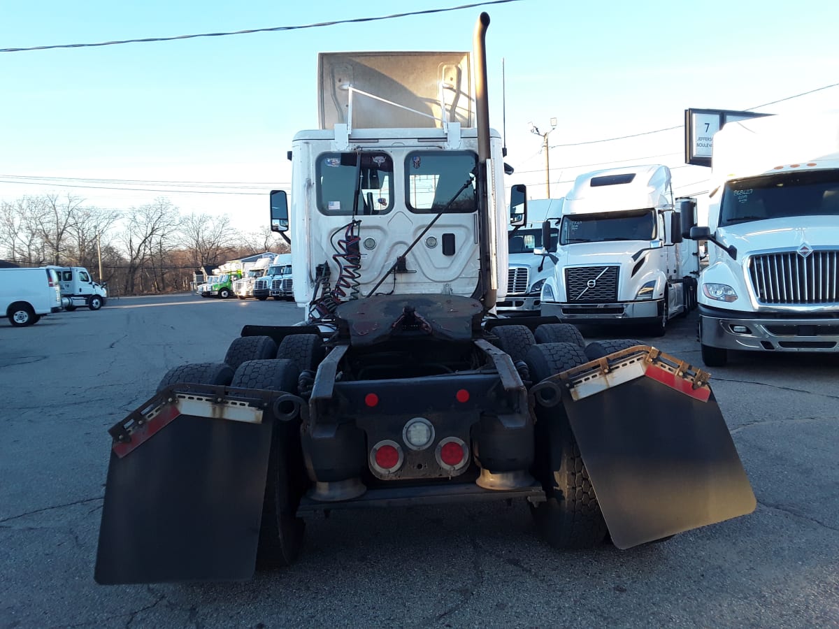 2017 Freightliner/Mercedes CASCADIA 125 674685