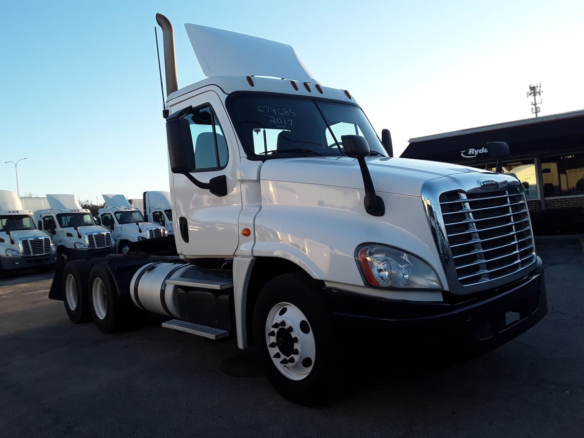 2017 Freightliner/Mercedes CASCADIA 125 674685