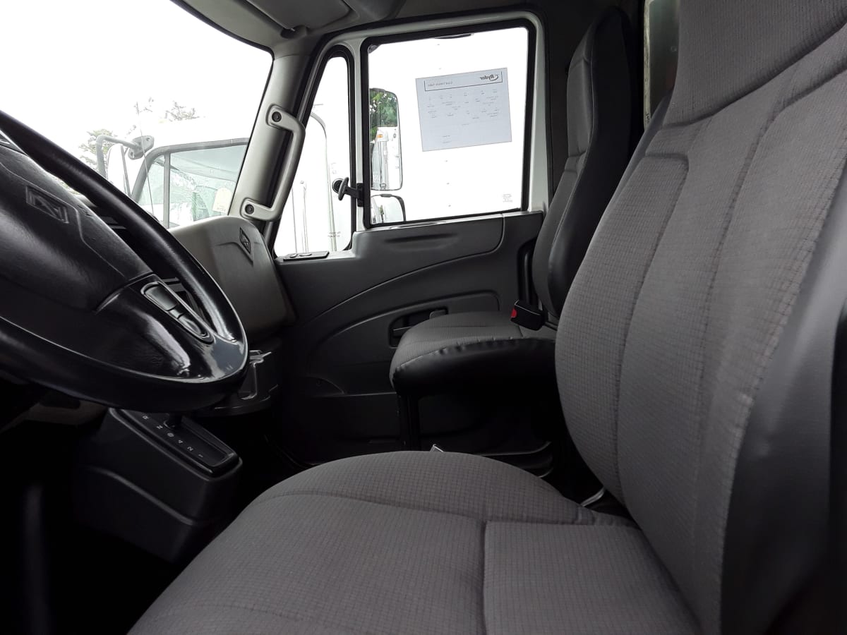 2017 Navistar International 4300 674709