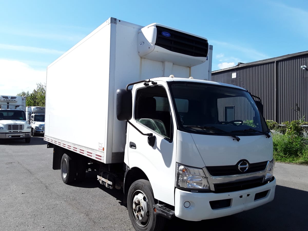 2017 Hino HINO 195 674755