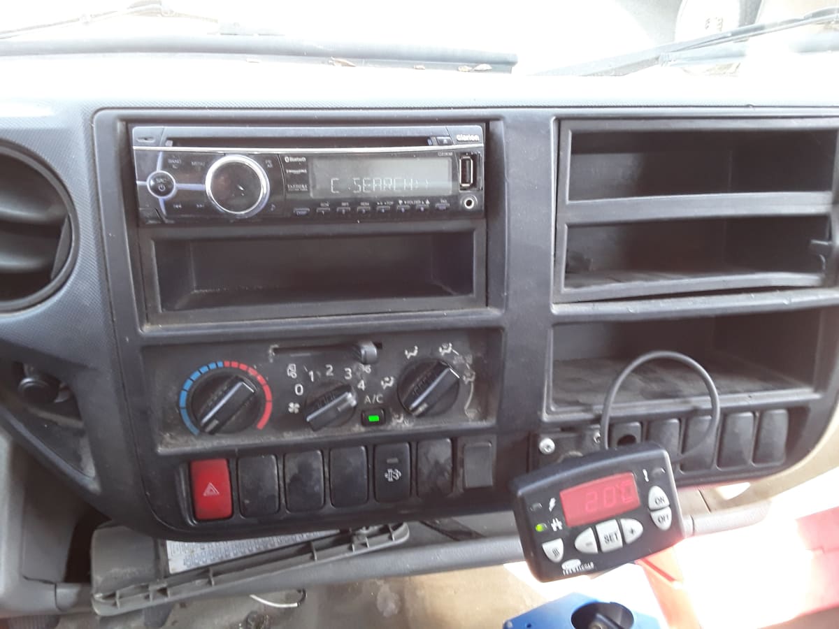 2017 Hino HINO 195 674755