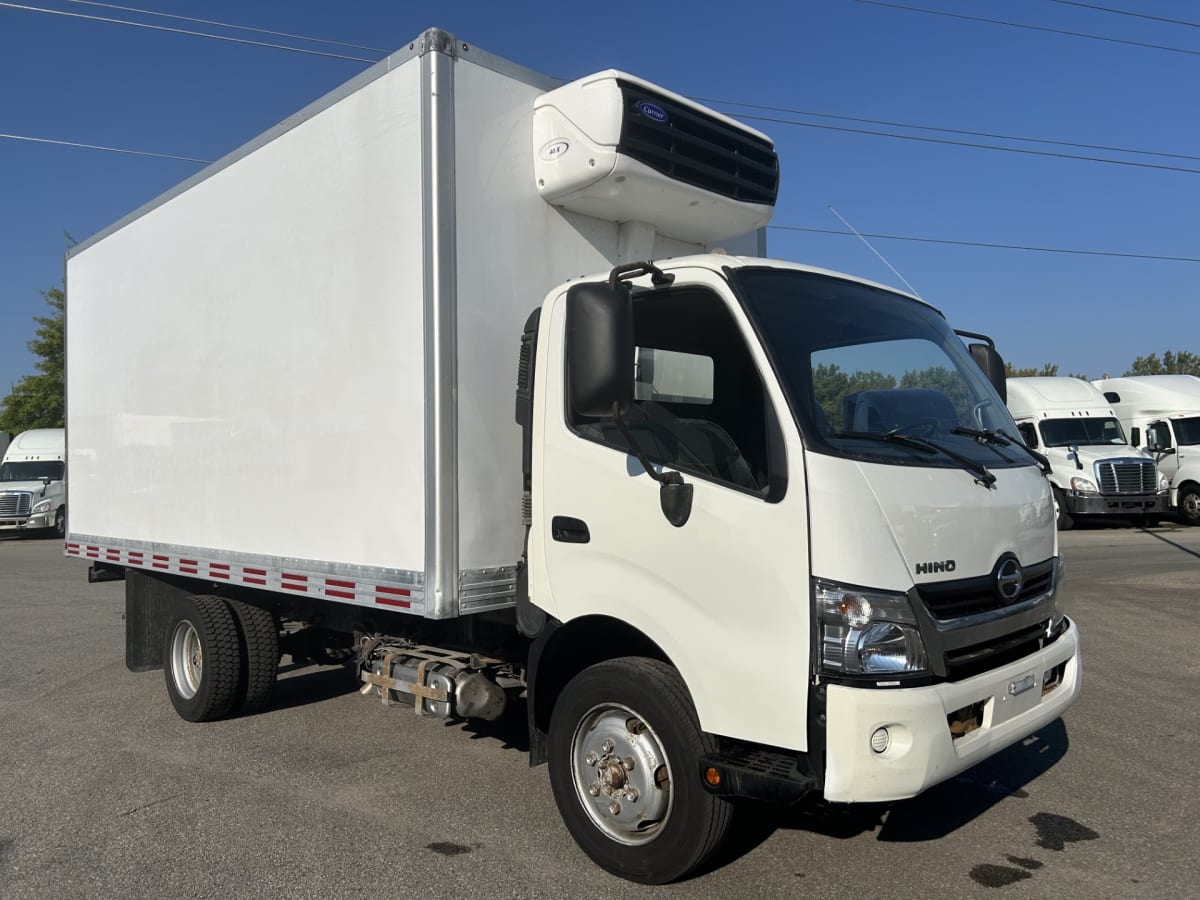 2017 Hino HINO 195 674756