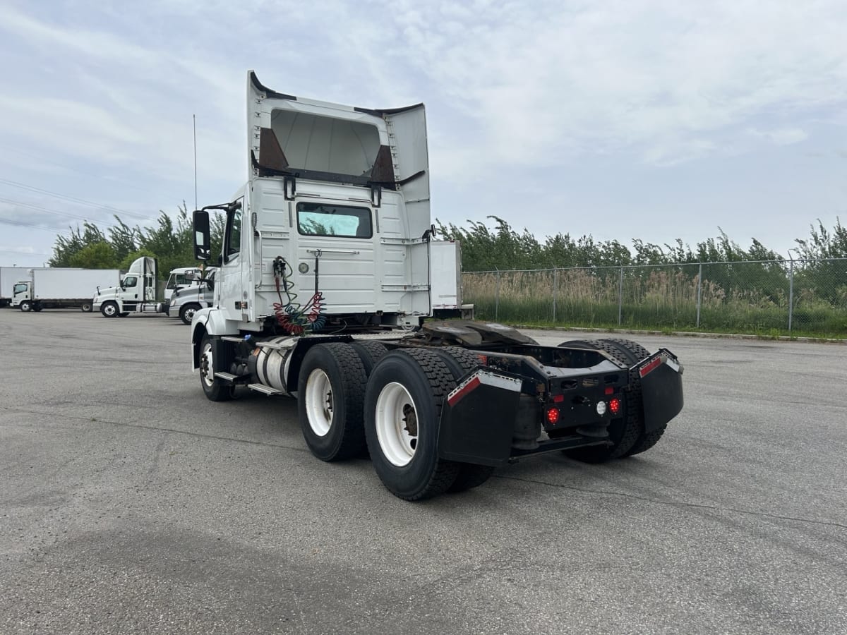 2017 Volvo VNL64TRACTOR 674779