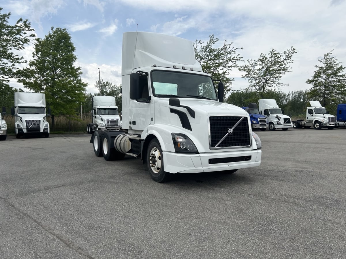 2017 Volvo VNL64TRACTOR 674779