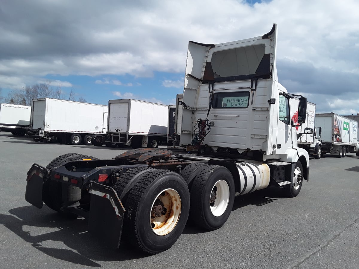 2017 Volvo VNL64TRACTOR 674804