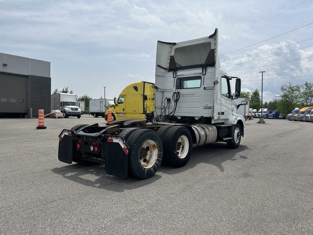 2017 Volvo VNL64TRACTOR 674806