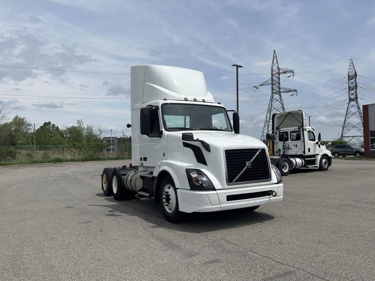 2017 Volvo VNL64TRACTOR 674806